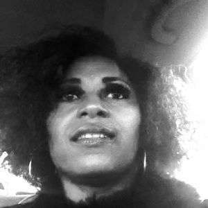 Meet your Posher, Carla